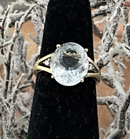 New 14K Natural Oval Aquamarine & Diamond Ring YG