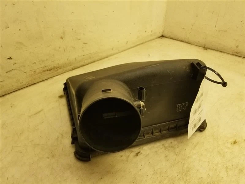 10-14 TOYOTA SEQUOIA SR5 5.7L CAJA FILTRO DE AIRE SUPERIOR Foto 2 de 4