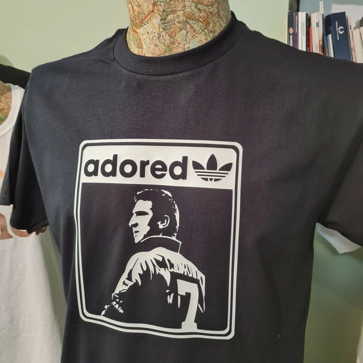 SpielRaum T-Shirt Eric Cantona – Fußball-Legende In 4 Farben 100 824216 - Foto 9