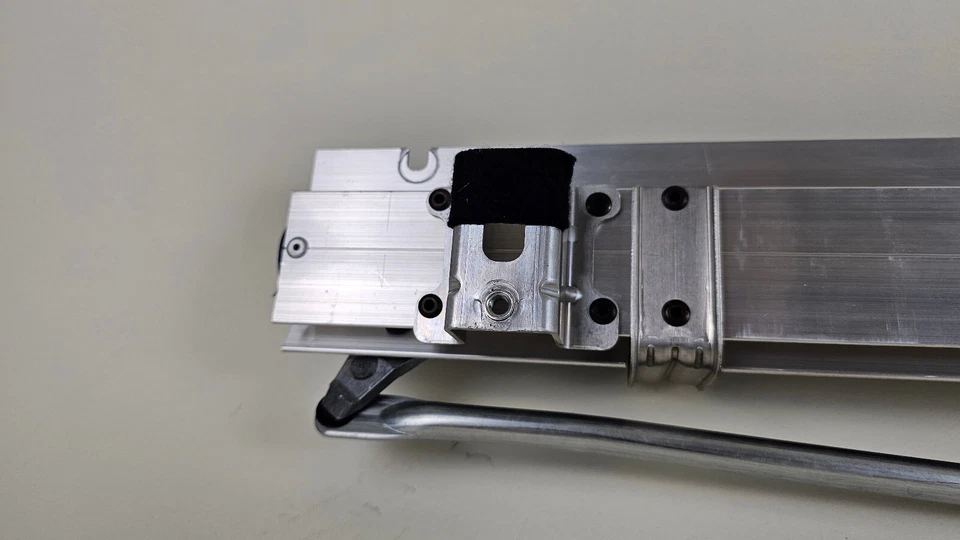 Persiana enrollable para ventana trasera Mercedes W219 CLS55 AMG CLS550 2006-2011 FABRICANTE DE EQUIPOS ORIGINALES Foto 2 de 4