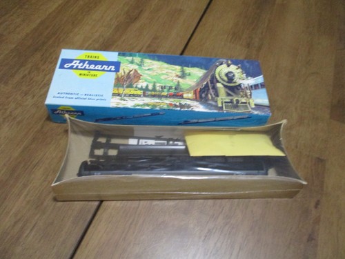 ATHEARN 1522 62' TANK BURLINGTON UNassembled NEW in Original Box