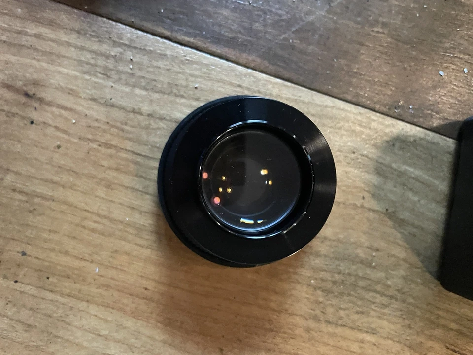 Sakar AF Video Zoom Tele Converter 1.5 x 37mm Len with case and cover - Image 4 of 4