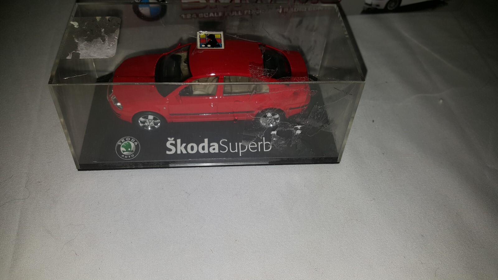 Picture 3 of 9