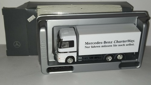 0312-Herpa Mercedes Benz camión 3 ejes "Charter Way" en caja    H0 - 1/87 | Zustand: Usado