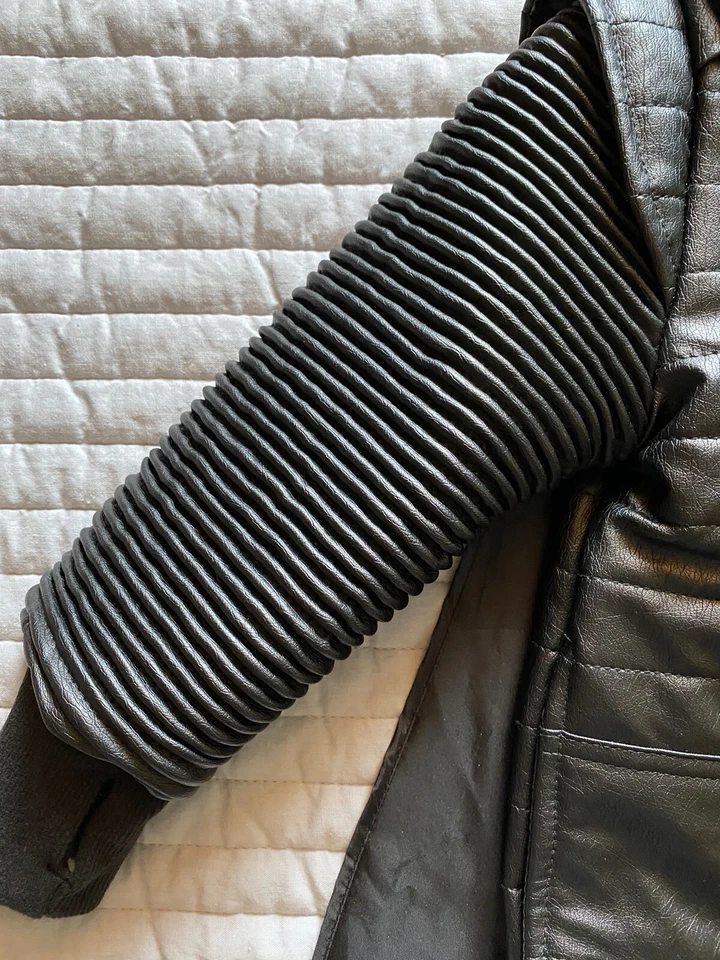 Disney Store Kylo Ren Chaqueta con Capucha Negra Sudadera con Capucha Star Wars Con Capa Nueva Sin Etiquetas 2T Foto 3 de 4