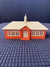 Bachmann ho scale Plasticville School House Model Assembled