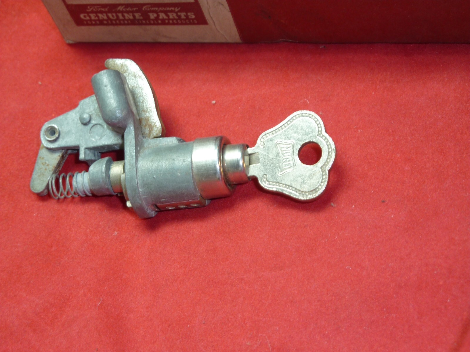 NOS 1940 Ford GLOVE BOX LOCK & Hurd KEY vtg interior OEM original LAST