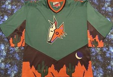 Vintage Pro Player NHL Phoenix Arizona Coyotes Green Alternate Hockey Jersey