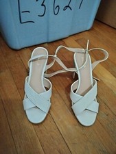 aldo strappy heel size 7.5 white JGU23