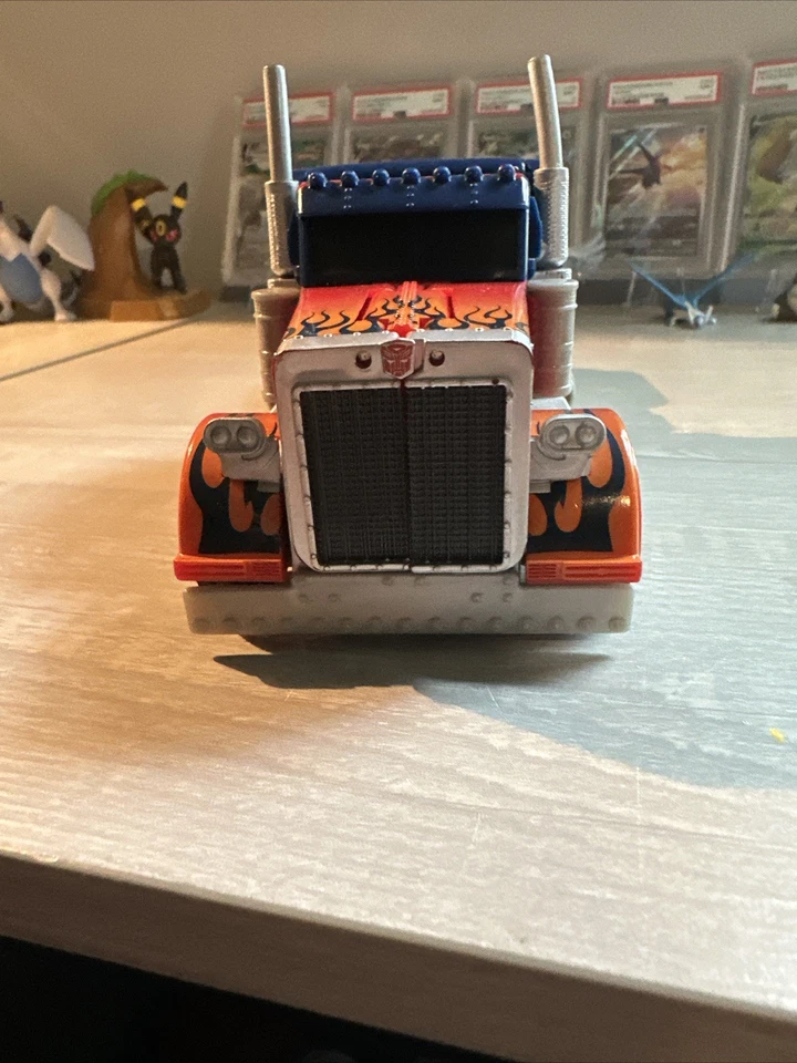 Transformers Electronic Optimus Prime Electronic Sound Semi Truck 8” 2010 Hasbro - Image 2 of 4
