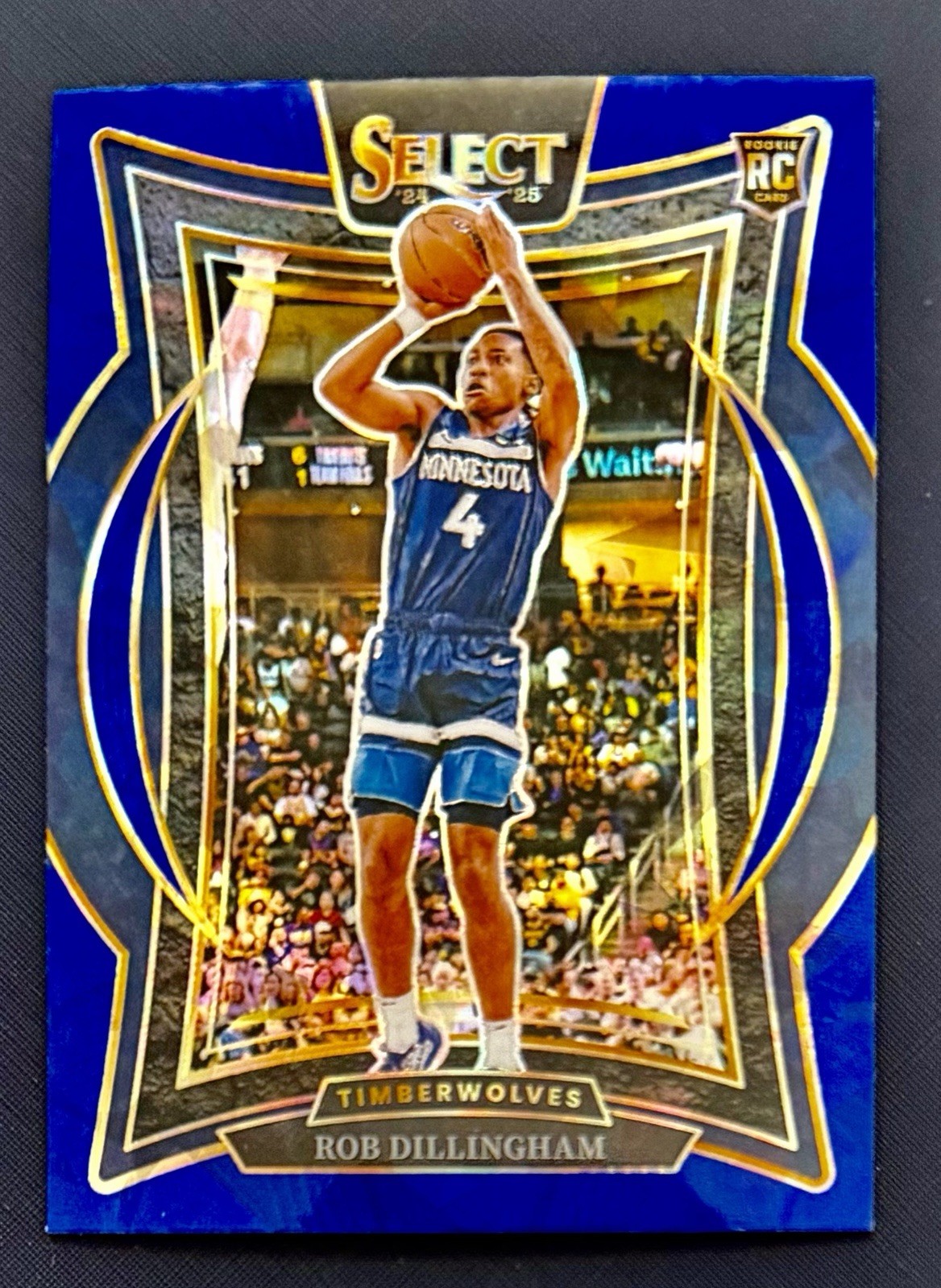 Rob Dillingham 2024-25 Panini Select Blue Prizm Concourse Cracked Ice