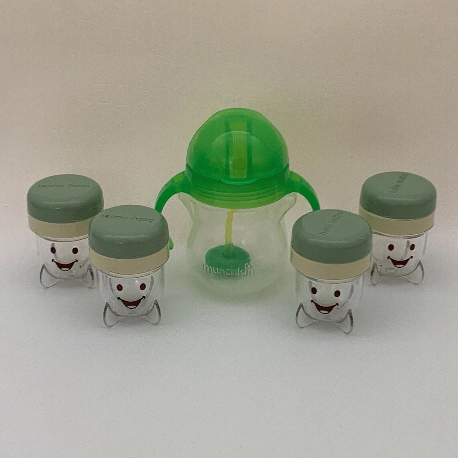 Baby Bullet Food Storage Jars and Munchkin Sippy Cup
Opens in a new window or tab