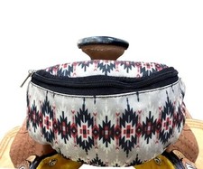 Showman Gray Aztec Print Insulated Nylon Saddle Pouch
