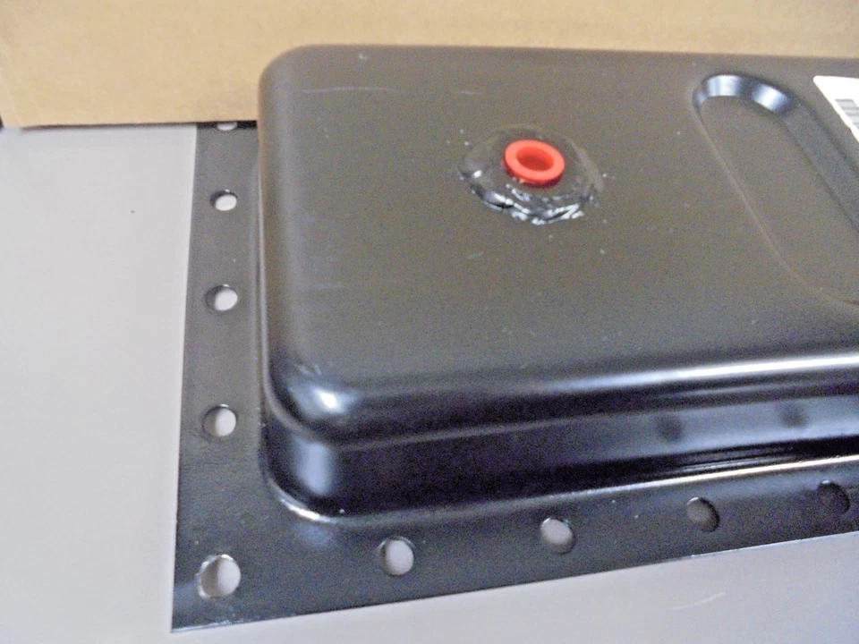 Modine 82-17477-007 Lower Radiator Tank - Image 4 of 4