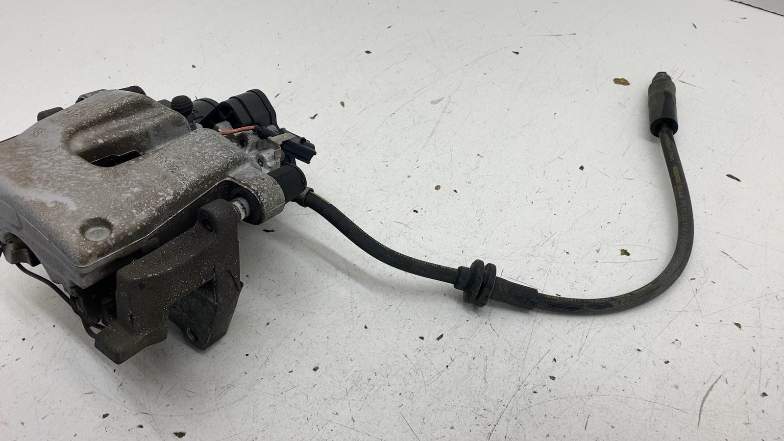 ⭕ 2017-2021 Maserati Ghibli Rear Driver Side Brake Disc Caliper Left 06700388320
