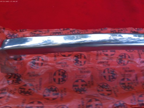 ALFA ROMEO 1969 SPIDER Round Tail NOS Front Bumper CENTER "NERF" Protector BAR - Picture 7 of 14