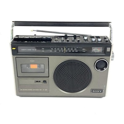 SONYラジカセ　CF-1980 SONY CF-1980 Studio Mono RadioCassette FM/AM Maintained Motor Belt