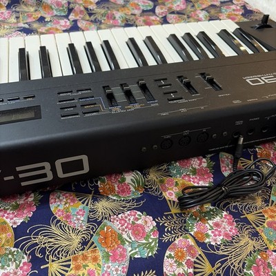 Roland JV-30 61-Key Synthesizer Keyboard Digital Piano Tested