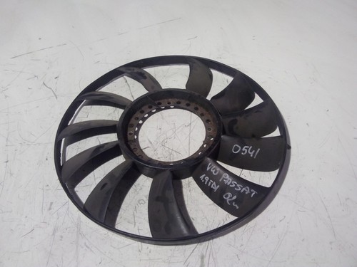 VW PASSAT B5 3B3 Lüfterflügel 058121301B 1.9 Diesel 110kw 2002 28532779