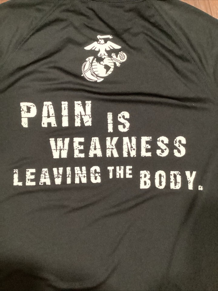 Marines TShirt Men M Black USMC Pain is Weakness Leaving