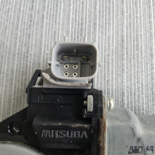 Nissan Sentra 2013-2019 motor ventana lateral del pasajero trasero derecho fabricante de equipos originales* - Imagen 3 de 7