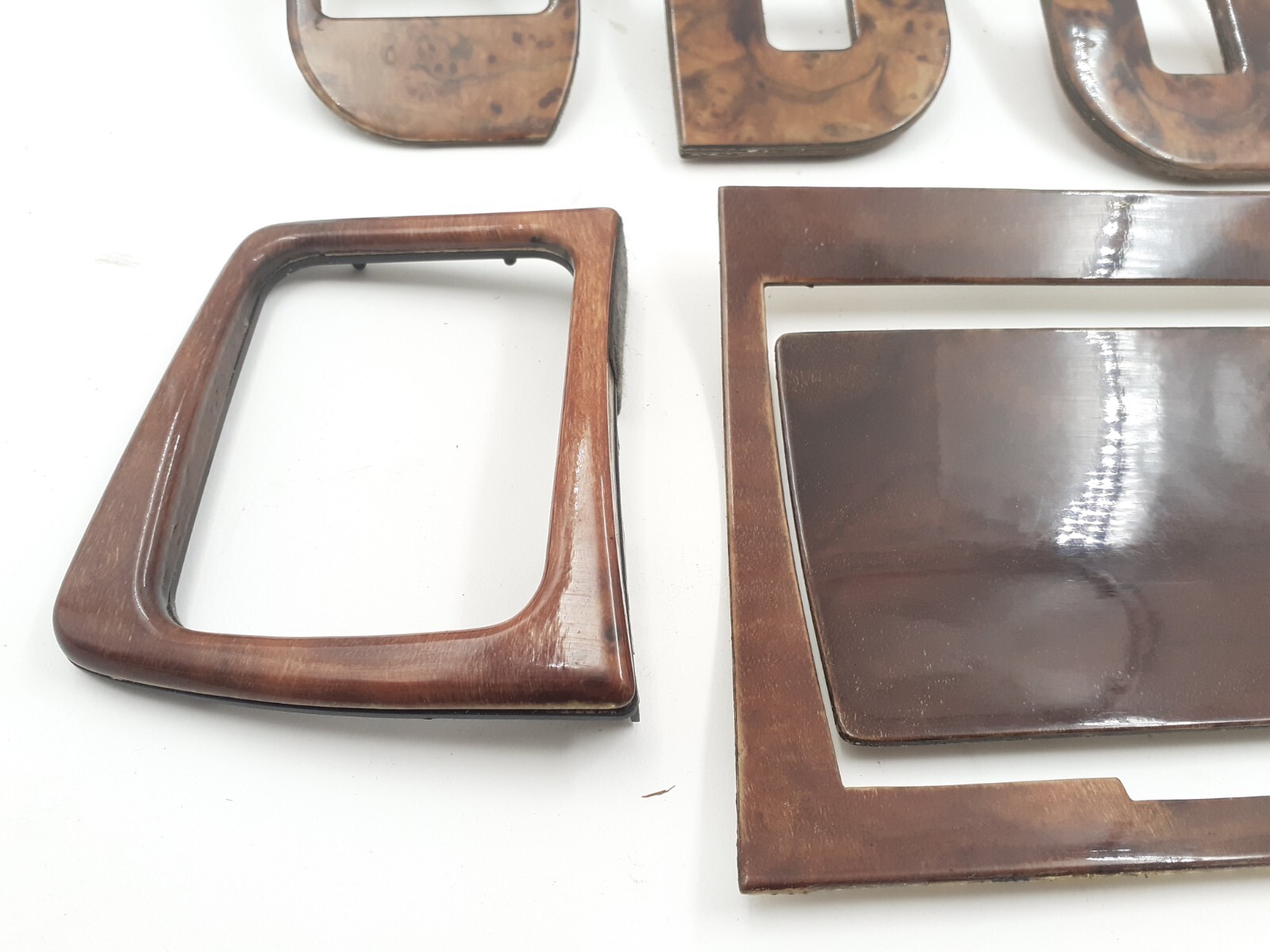 Aftermarket Jaguar XJ6 Center Console Woodwork – Ski Slope Interior Trim (Made In USA)