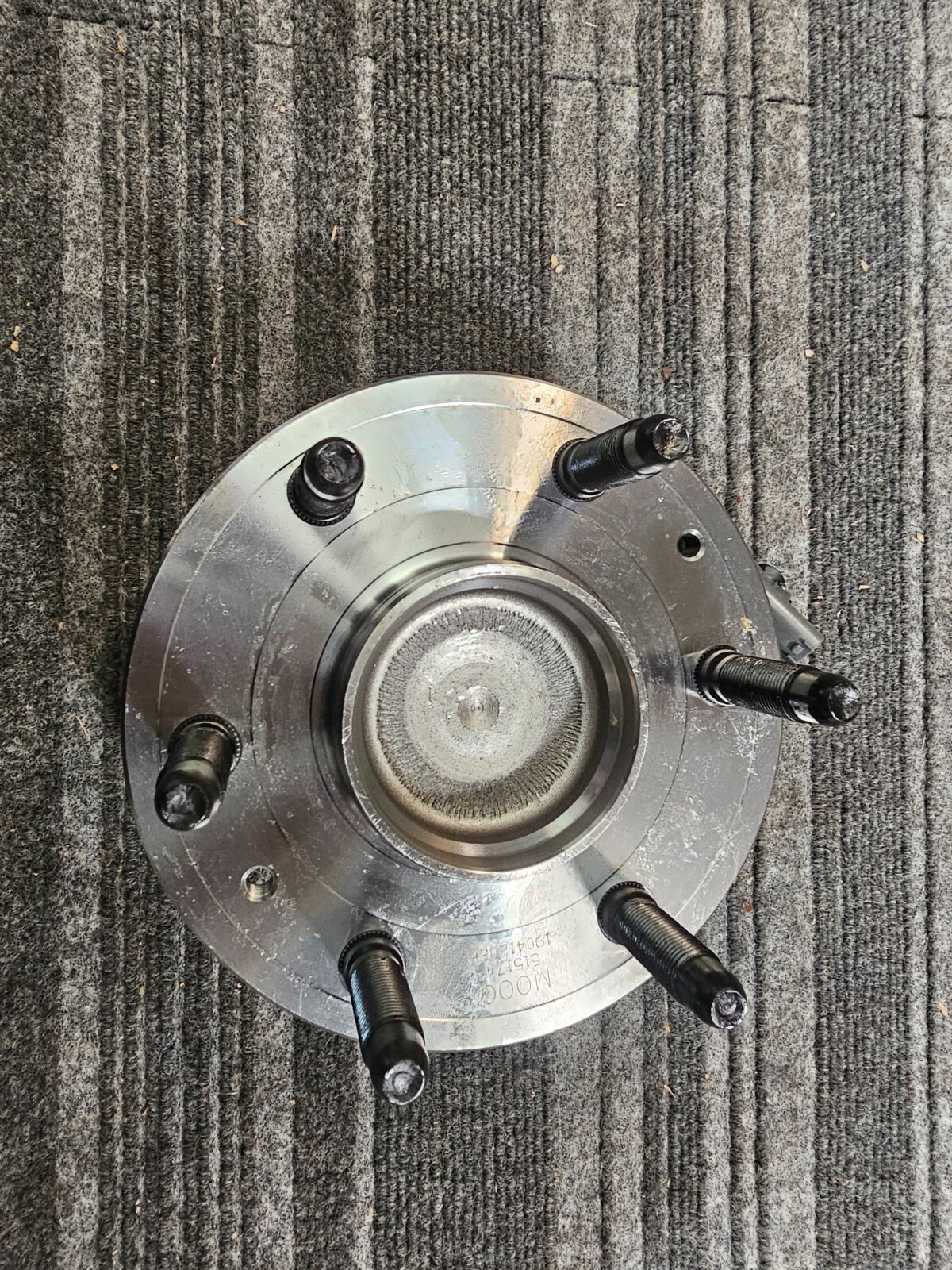 MOOG 515174 Front  Wheel Bearing & Hub Assembly For Cadillac Escalade 2007-2014