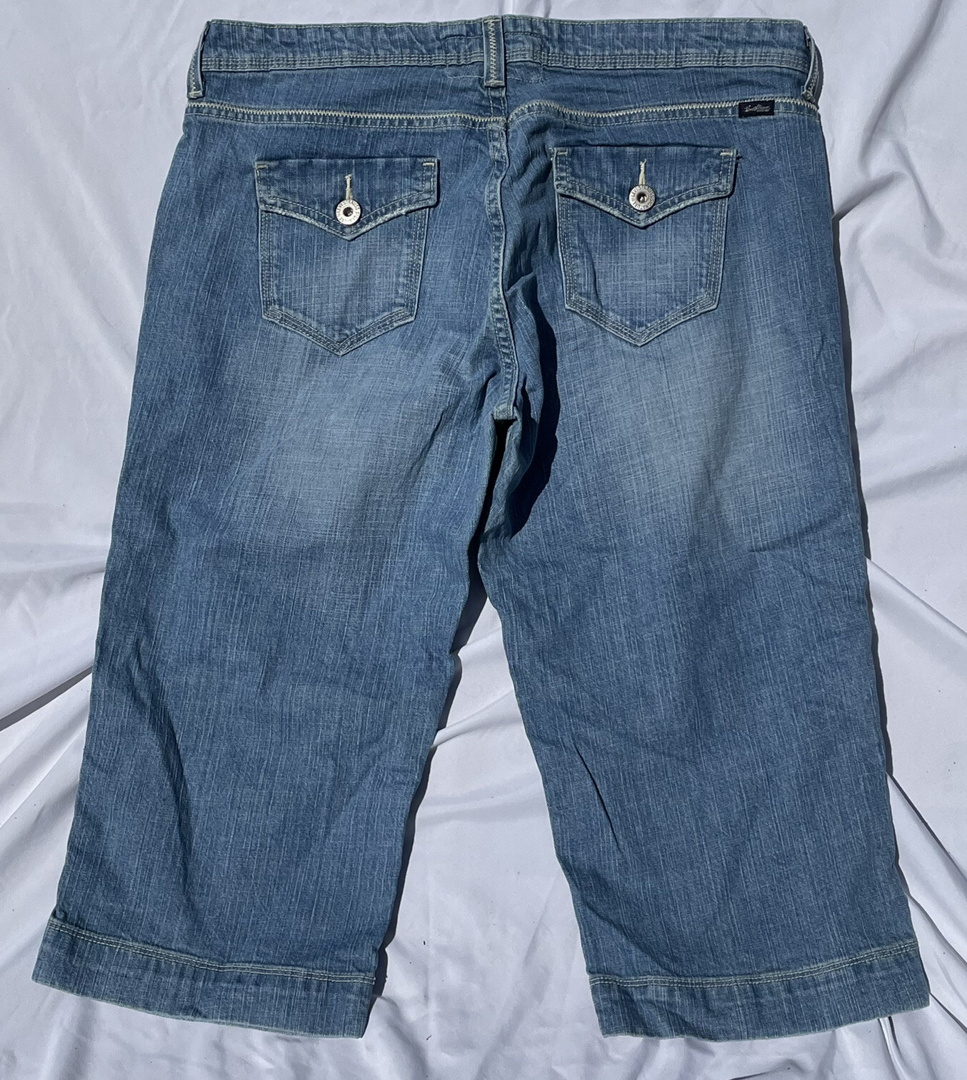 Levis Strauss Women's Low Rise Capri Jeans Cotton Blend Blue Denim Sz