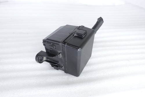 ☑️ 2007 - 2017 LEXUS LS460 LS460L - ENGINE FUSE RELAY JUNCTION BOX & COVER OEM - Picture 3 of 11
