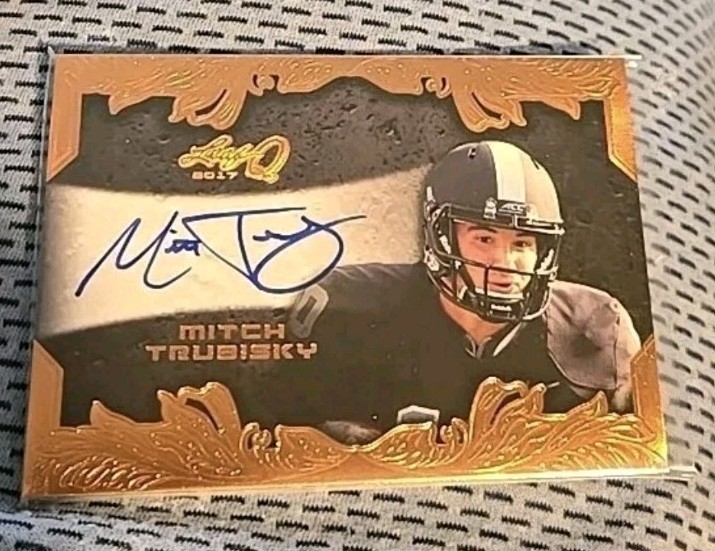 2017 Leaf Q Mitch Trubisky on card autograph auto BILLS 
