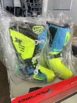 Brand New FORMA Predator 2.0 Motorcycle/MotoX/Dirt Bike/Racing Boots Neon Blue