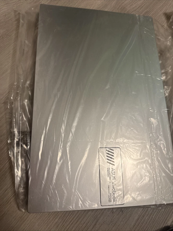 Asus Laptop Vivobook GO 15.6 4GB 128GB SILVER - Image 4 of 4