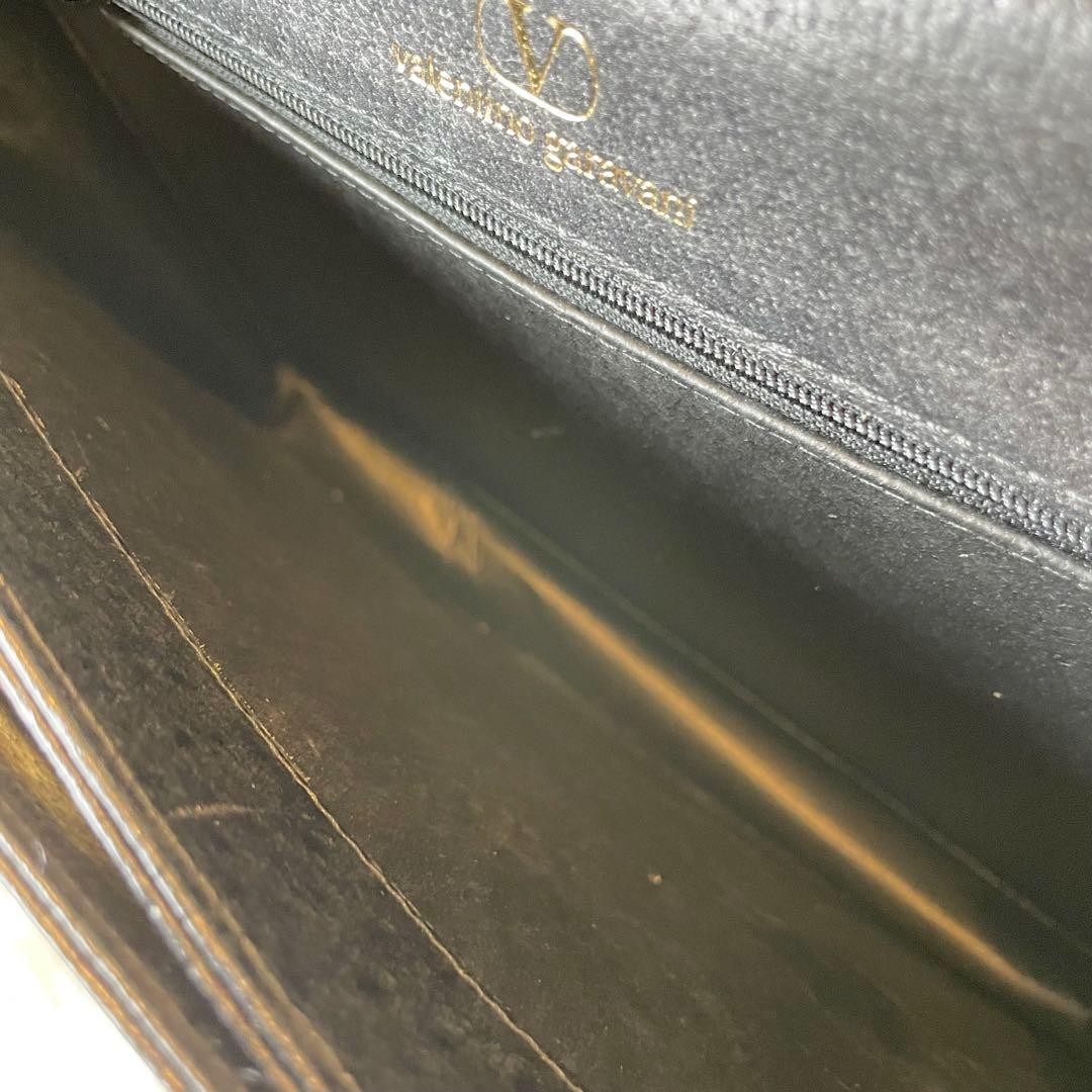 Valentino Garavani Black Leather Shoulder Bag Gold Hardware Women's Japan thumbnail 15