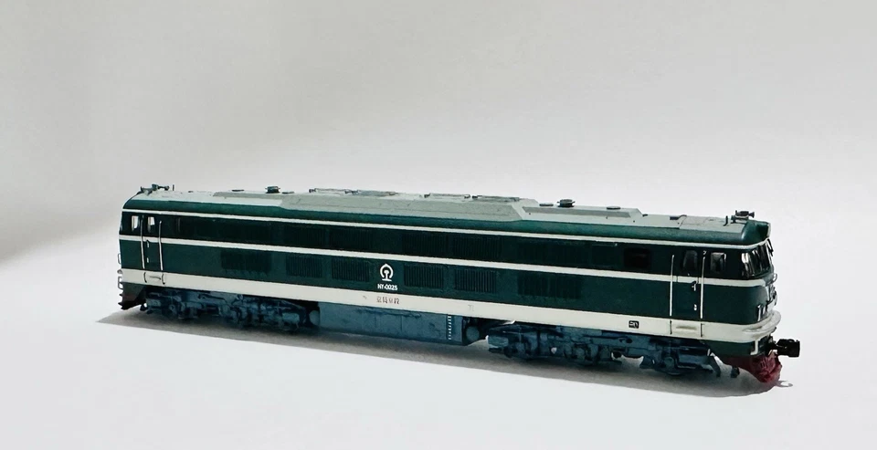 Changming N scale 1:160 NY7 Diesel locomotive Band New DC 京局京段 - Image 3 of 4