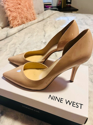 Nine West Women s US 8 Beige Patent Leather Pointed Toe Slip-On Pumps