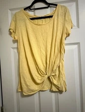 Women’s Boutique Knotted Short Sleeve Tee