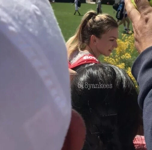 Foto firmada por Simona Halep de 8x10 con prueba Foto 2 de 2