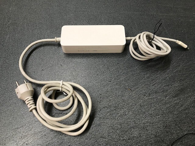 Apple Mac Mini A1347 2011 Core I5 - 8gb E 240ssd - Caixa e Manual Apple Mac Mini A1347 2011 Core I5 - 8gb E 240ssd - Caixa e Manual