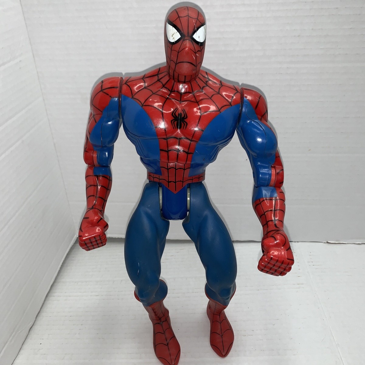 Vintage Toybiz 1996 Marvel Spiderman Electronic Big Time Action