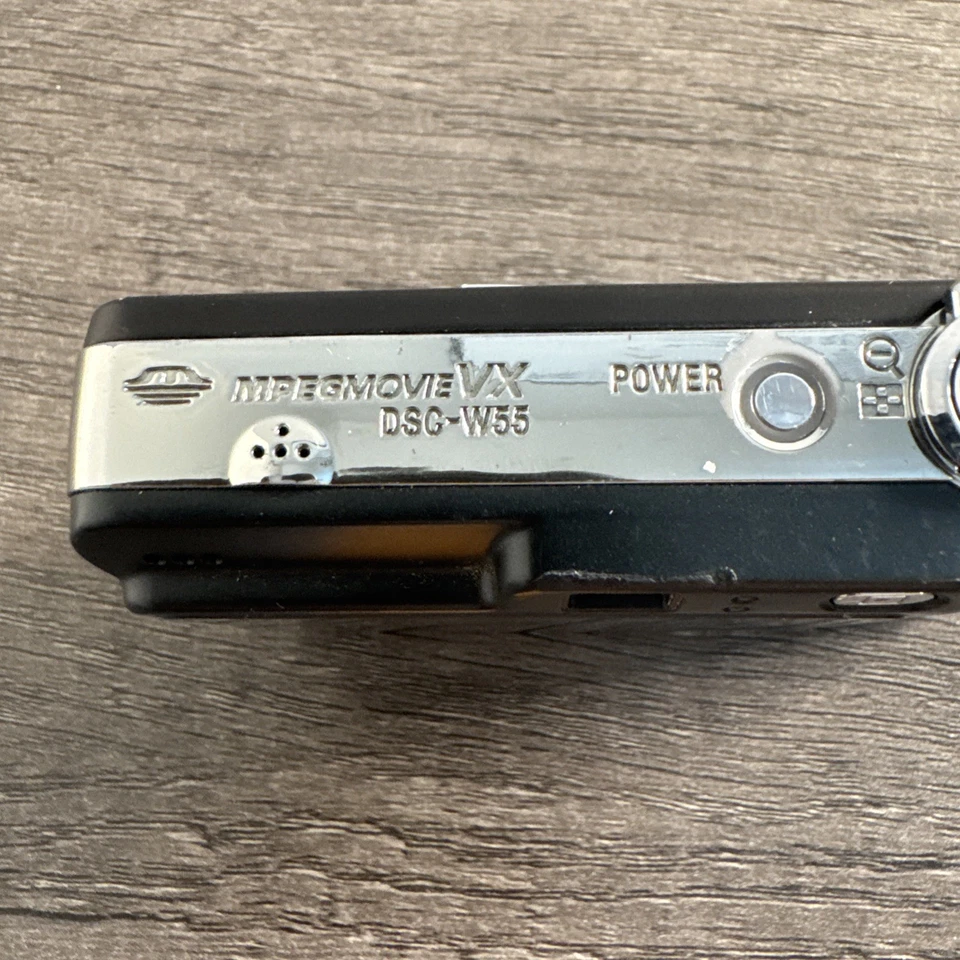 Sony Digital Camera Cybershot DSC-W55 7.2MP Black BLURRY - Image 3 of 4