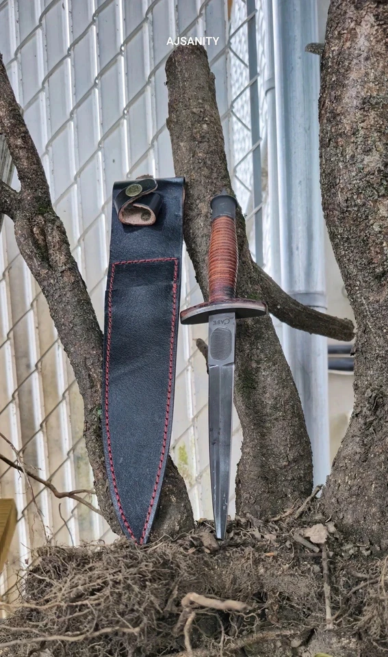 Vintage CASE V-42 Dagger US Special Forces WWII Dagger Knife With Leather Handle - Image 4 of 4