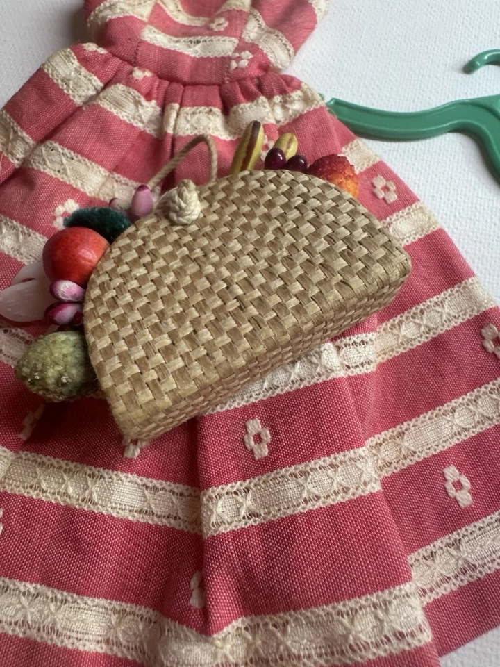 Traje vintage de Barbie 1963 "Busy Morning" #956 • Bonito completo. Solo hecho por-1 año Foto 4 de 4