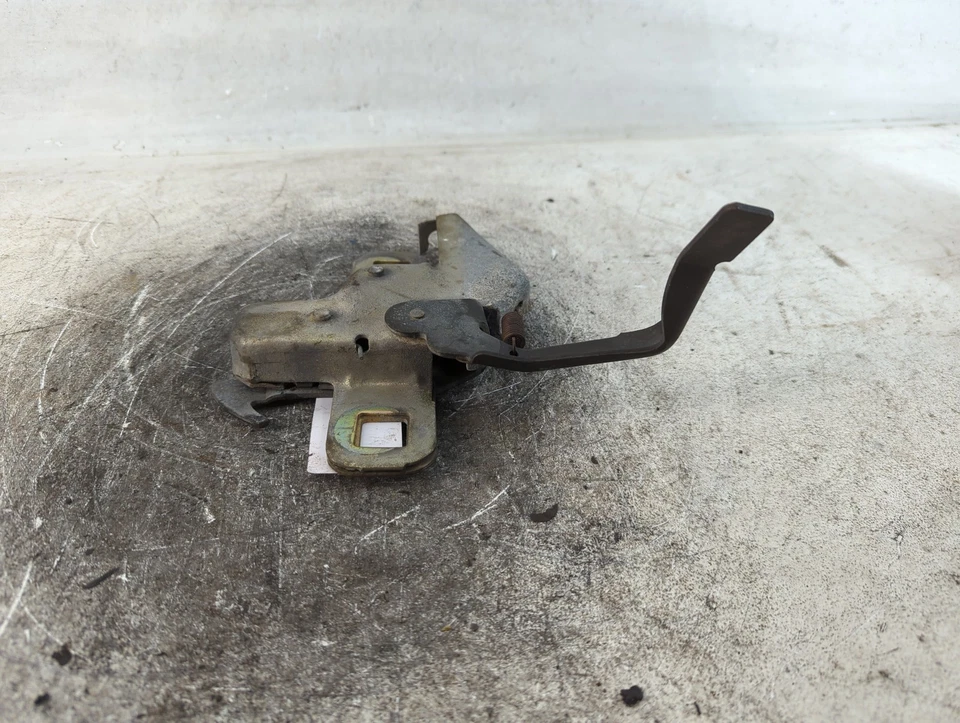 Ford F-150 1996 montaje de pestillo de capó JJ60O Foto 3 de 4