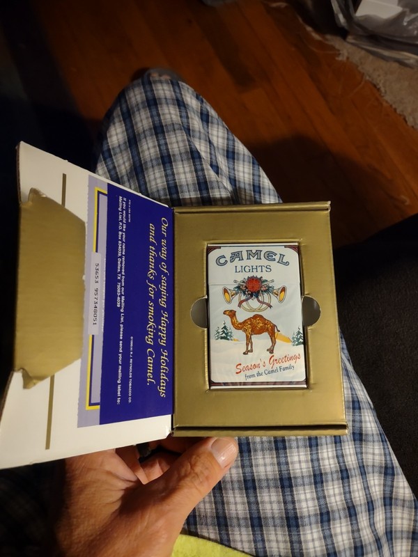 VINTAGE CAMEL CIGARETTES LIMITED EDITION SEASONS GREETINGS HARD PACK EMPTY-READ!
