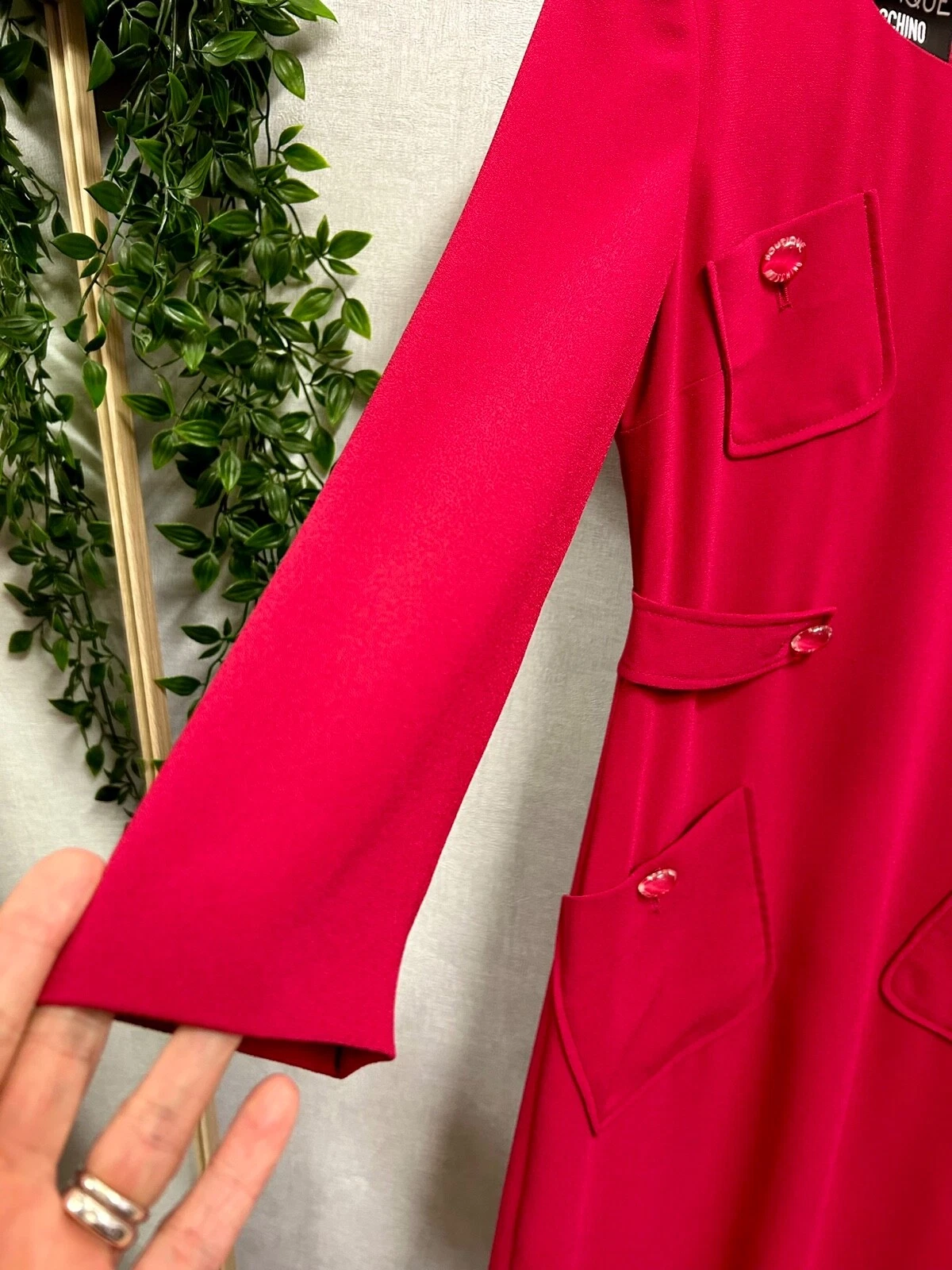 Abito Boutique Moschino elegante rossetto scuro dettaglio bottone rosso crape UK8
