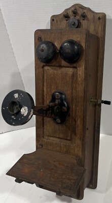 Early 1900's Kelloggs Oak Wall Mounted Telephone, Missing Hearing