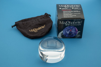 TWO-2.5'' Handheld Magnabrite Light Gathering Dome Magnifiers