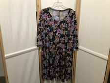 HONEYME CURVY Sz XXXL Multi-Color Floral 3/4 Sleeve Dress