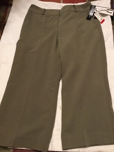 Sandro Sportswear Control TopCrop Car Bottoms Spinach Color **BELT MISSING** Sz8