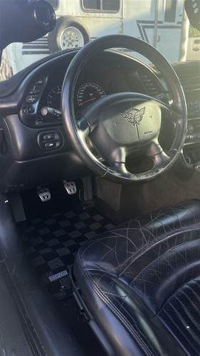 P2M Checker Race Floor Mat for Chevrolet Corvette C5 97-04 Front Only Dark Grey - Picture 2 of 6